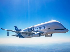 
Le quatrième Airbus BelugaXL a décollé pour la première fois hier à Toulouse, dont les parkings sont désormais vidés de to