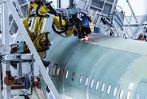 Nouvelles cadences productives, propulsion hybride et automatisation aux commandes sont les défis de demain que devra faire face 