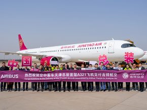 
Airbus a livré jeudi le premier A321neo assemblé sur sa ligne d assemblage final d Asie (FAL Tianjin) à la compagnie aérienne