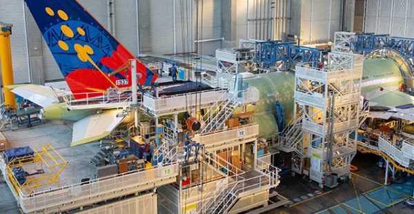 Le premier des deux Airbus A330-900 commandés par la compagnie aérienne Aircalin est entré en assemblage final à Toulouse. Il 