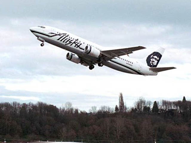 air-journal_Alaska Airlines 737-400 3000e