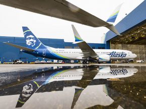 
Alaska Airlines a estimé que la suspension de vol de certains Boeing 737 MAX-9 aux Etats-Unis, à la suite d un incident survenu