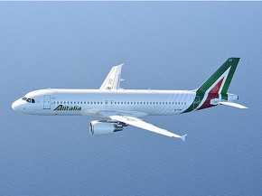 
La compagnie aérienne Alitalia ajouté PayPal à la liste de ses options de paiement en ligne des billets d’avion.
Depuis le 2