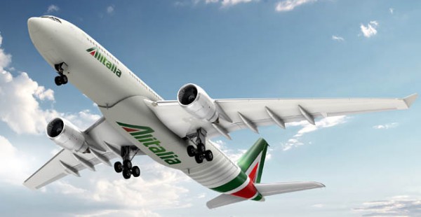 
La compagnie aérienne Alitalia expérimente pour les passagers des vols entre Rome et New York un certificat numérique prouvant