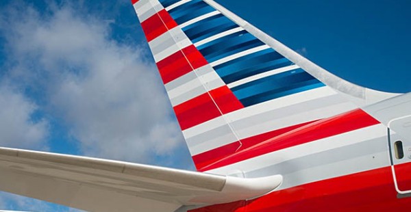 
American Airlines a annoncé hier qu elle allait réduire encore plus qu initialement prévu le nombre de ses vols internationaux