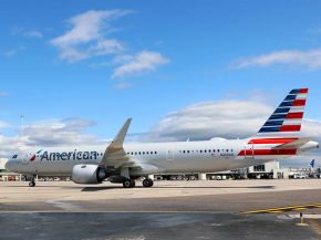 La compagnie aérienne American Airlines a lancé hier ses premiers vols commerciaux en Airbus A321neo, entre Phoenix et Orlando. 