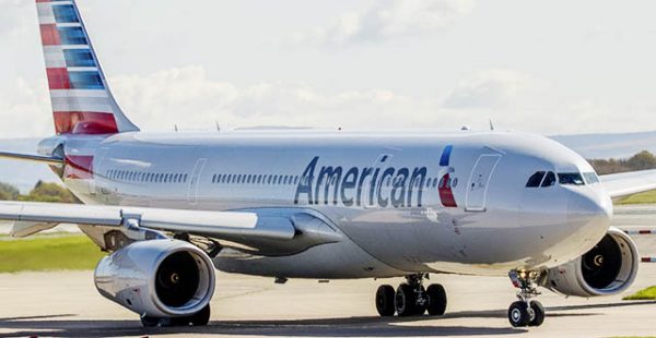 Deux membres de l’équipage de cabine se sont évanouis lors d’un vol d’American Airlines, forçant le vol à se dérouter v