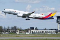 
Korean Air a surmonté un obstacle majeur à la finalisation de son projet d acquisition d Asiana Airlines après que la Commissi