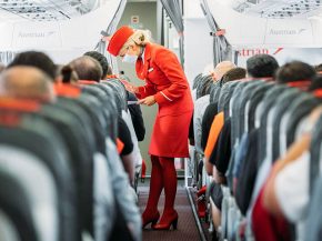 
Face à la persistance de la pandémie de Covid-19, la compagnie aérienne Austrian Airlines annonce de nouvelles mesures de rest