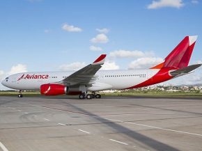 Clouée au sol depuis mai dernier en raison de ses difficultés financières, la compagnie aérienne Avianca Brasil quittera offic
