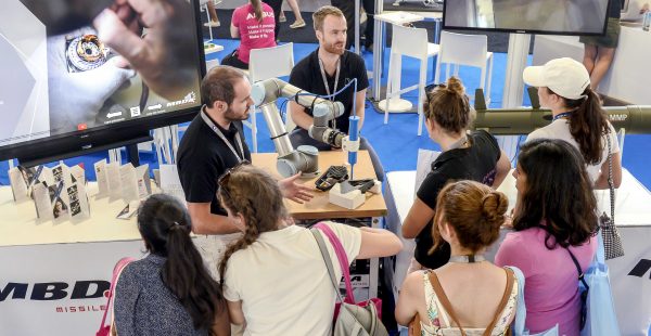 Technicien électronique, ajusteur aéronautique, mécanicien avionique, ingénieur d’études en intelligence artificielle… pe