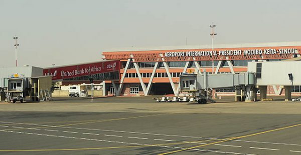 L’aéroport de Bamako n’avait pas ce mercredi matin officiellement annoncé sa fermeture, après le coup d’état qui a entra