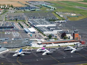 AirHelp a analysé les retards et annulations de vols dans les neuf plus grands aéroports français au cours du premier semestre 