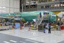 
Boeing doit livrer 70 monocouloirs 737 MAX et 14 gros-porteurs 787 Dreamliner en novembre et décembre pour atteindre son objecti