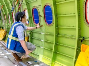 
Boeing a remis jeudi au régulateur américain de l aviation, la Federal Aviation Administration (FAA), une  feuille de route  po