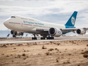 Le nouveau réacteur GE9X, destiné au futur Boeing 777X, a effectué mardi son premier vol sous l’aile d’un 747 de General El