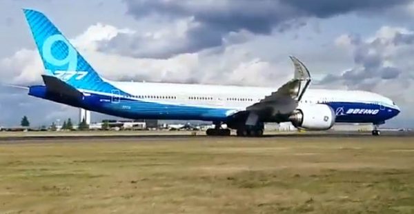 Le vol inaugural du Boeing 777X, programmé aujourd hui à 19h00 heure française sauf accroc de dernière minute, a finalement é