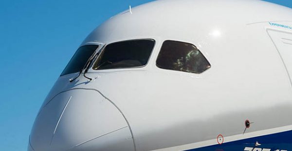 
Air Canada a passé une commande ferme de 18 long-courriers Boeing 787-10 Dreamliner auprès de l avionneur américain, avec en o