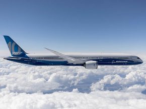 Boeing a annoncé lundi avoir reçu le feu vert de la FAA pour l’exploitation en service commercial du 787-10, troisième modèl