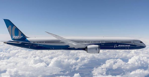 Boeing a annoncé lundi avoir reçu le feu vert de la FAA pour l’exploitation en service commercial du 787-10, troisième modèl