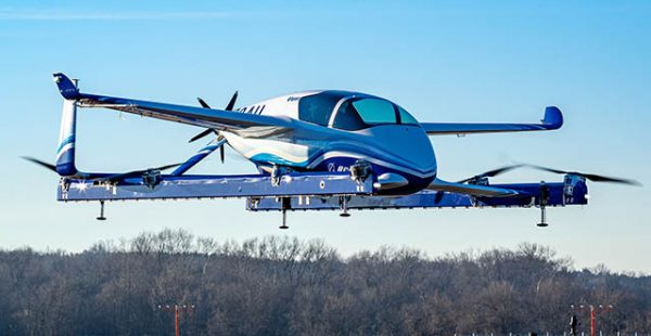 Le Boeing 737 MAX 8 en version densifiée a effectué son premier vol, tout comme le premier avion autonome du constructeur améri