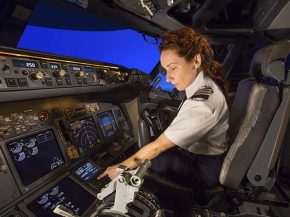 
Une étude de Boeing montre que dans le cockpit d’un avion, le nouveau coronavirus peut être détruit à plus de 99,99 % aprè