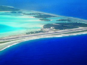 
Le gouvernement de Polynésie française souhaite internationaliser l’aéroport de Bora Bora, jusque là accessible uniquement 