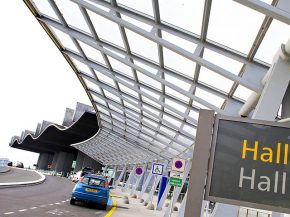 
L’aéroport de Bordeaux-Mérignac a dévoilé sont programme estival 2022 comprenant 24 compagnies, 123 liaisons directes -dont