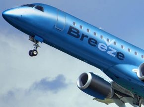 
La future compagnie aérienne Breeze Airways a pris possession de son premier avion, un Embraer 195, avant un lancement prévu en
