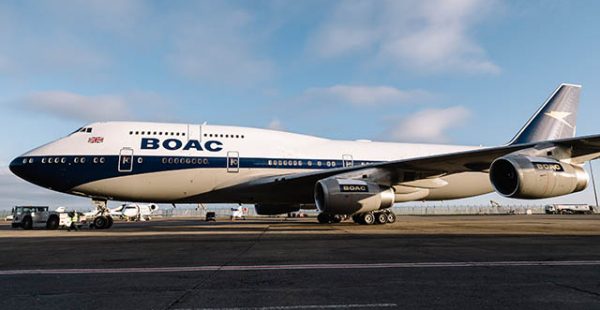 La compagnie aérienne British Airways a présenté hier à Londres un Boeing 747-400 portant la livrée de son prédécesseur, la