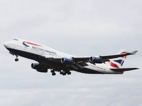 La compagnie aérienne British Airways a finalement décidé de retirer du service immédiatement tous ses Boeing 747, mais a renv