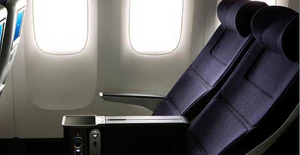 Les passagers voyageant dans la cabine Premium de la compagnie aérienne British Airways, World Traveller Plus, sont sur le point 