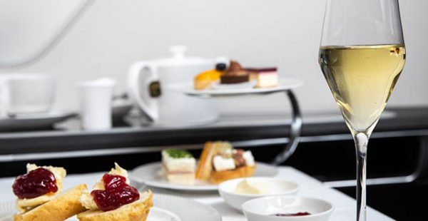 
La compagnie aérienne British Airways met à son tour en vente des dizaines d’accessoires allant de la flute de champagne aux 