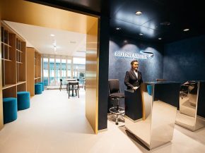 La rénovation du salon de la compagnie aérienne British Airways à l’aéroport de Genève, suivant le design lancé en 2018, e