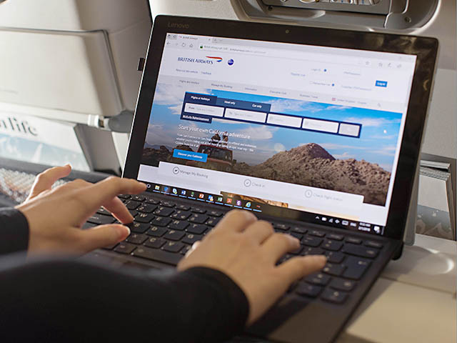 Info pratique : comment fonctionne le wifi à bord d’un avion ?