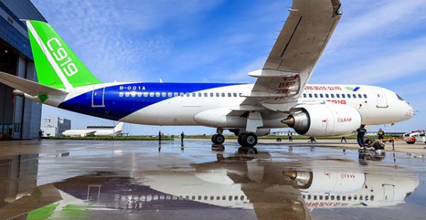
La compagnie aérienne China Eastern Airlines espère mettre en service son premier COMAC C919 d’ici la fin de l’année chez 
