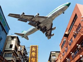 
Hong Kong va proposer 500 000 billets d avion gratuits pour attirer à nouveau les touristes et revitaliser son tourisme autrefoi