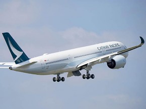 Pour la deuxième fois depuis le début du mois, la compagnie aérienne Cathay Pacific a permis à certains passagers de réserver
