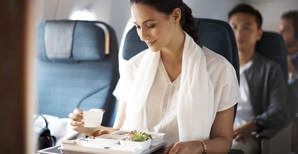 
Cathay Pacific propose à bord les plats du très prisé restaurant italien Pirata, établi à Hong Kong, afin d offrir un avant-