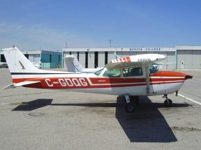 
Un Cessna porté disparu depuis jeudi en Islande a été retourné au fond d’un lac. Le pilote et les trois passagers sont mort