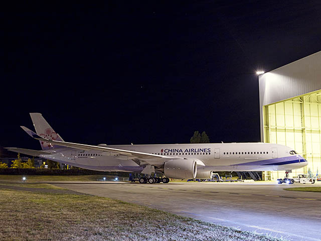 air-journal_China-Airlines-A350-900_MSN049_rollout_2