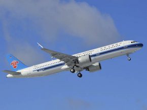 
La compagnie aérienne China Southern Airlines compte ajouter à sa flotte d’ici trois ans 111 Airbus de la famille A320neo et 