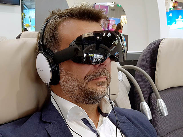 Corsair atterrit à Varadero, teste le cinéma immersif 16 Air Journal