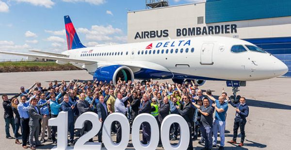 Airbus a livré hier le 12-millième avion de son histoire, un A220-100 remis à la compagnie aérienne Delta Air Lines. Il a conf