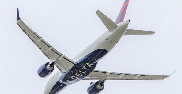 Face au développement de l’épidémie de Covid-19, la compagnie aérienne Delta Air Lines annonce des réductions de fréquence