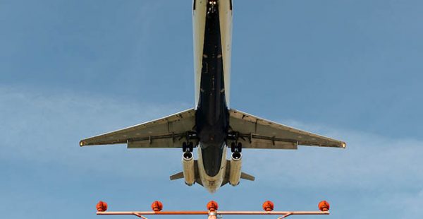 Plus de 700 passagers aériens américains ont été placés sur liste noire de compagnies majors américaines pour avoir refusé 