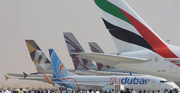 En juillet 2018, l aéroport international de Dubaï (DXB) a dépassé la barre des huit millions de passagers et a réalisé le d