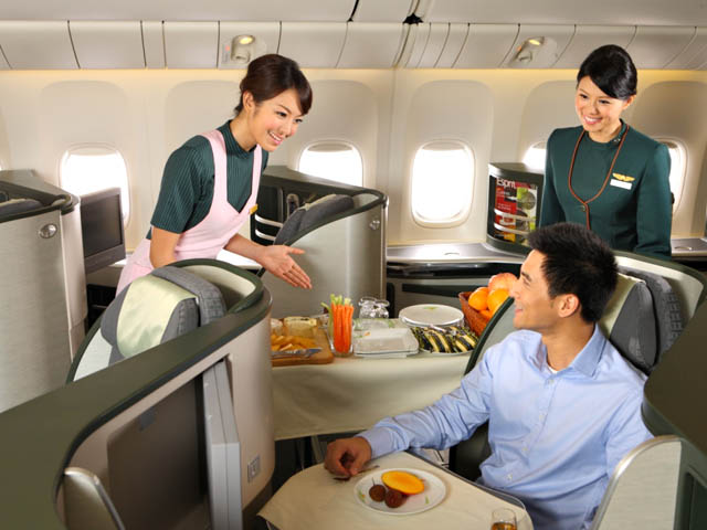 air-journal_EVA-Air-Royal-Laurel-Class