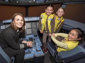 La compagnie aérienne low cost easyJet a dévoilé une enquête selon laquelle si plus de la moitié des pilotes hommes savaient 