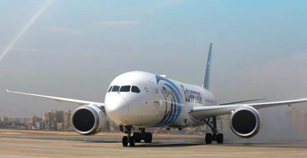 La compagnie aérienne EgyptAir a pris possession de son premier Boeing 787-9 Dreamliner, tandis que Mauritania Airlines recevait 